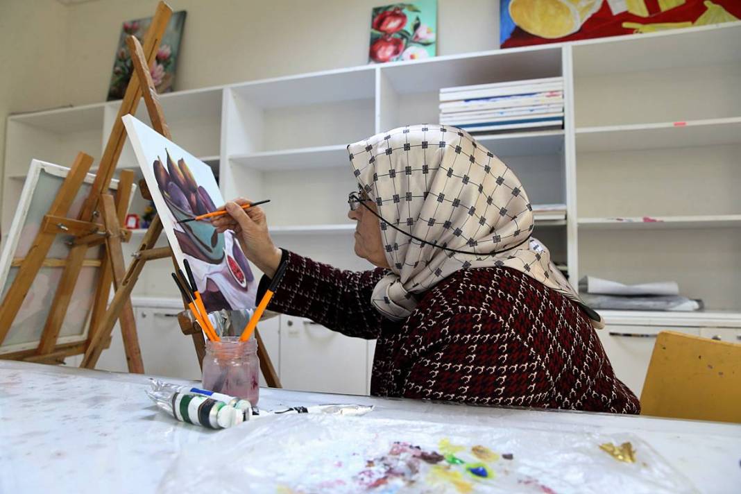 Mahalle baskısına boyun eğmedi, 81 yaşında ezberleri bozdu 7